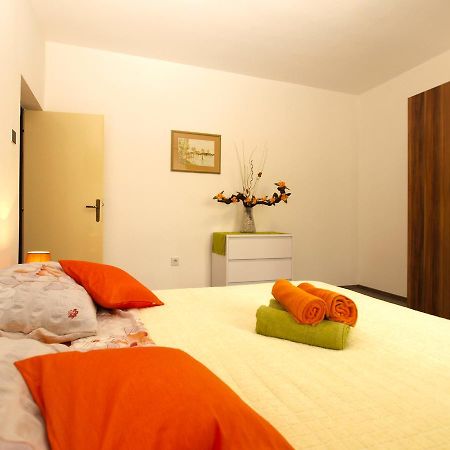 Apartment Luciano 1540 Pula Bagian luar foto