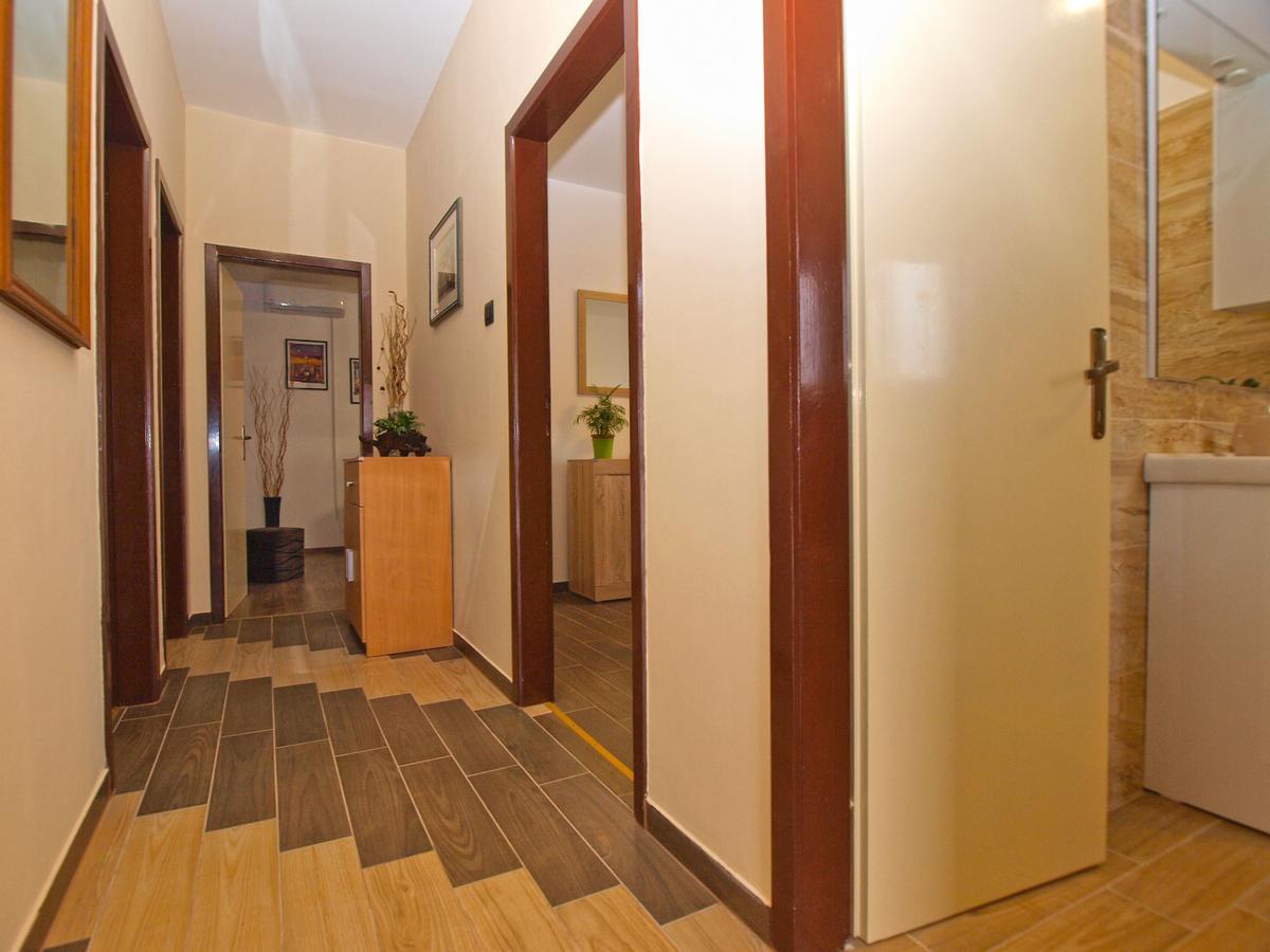 Apartment Luciano 1540 Pula Bagian luar foto