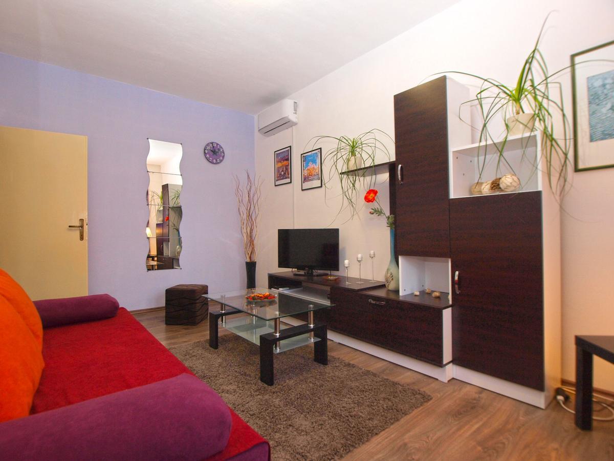 Apartment Luciano 1540 Pula Bagian luar foto