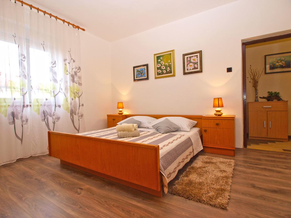 Apartment Luciano 1540 Pula Bagian luar foto