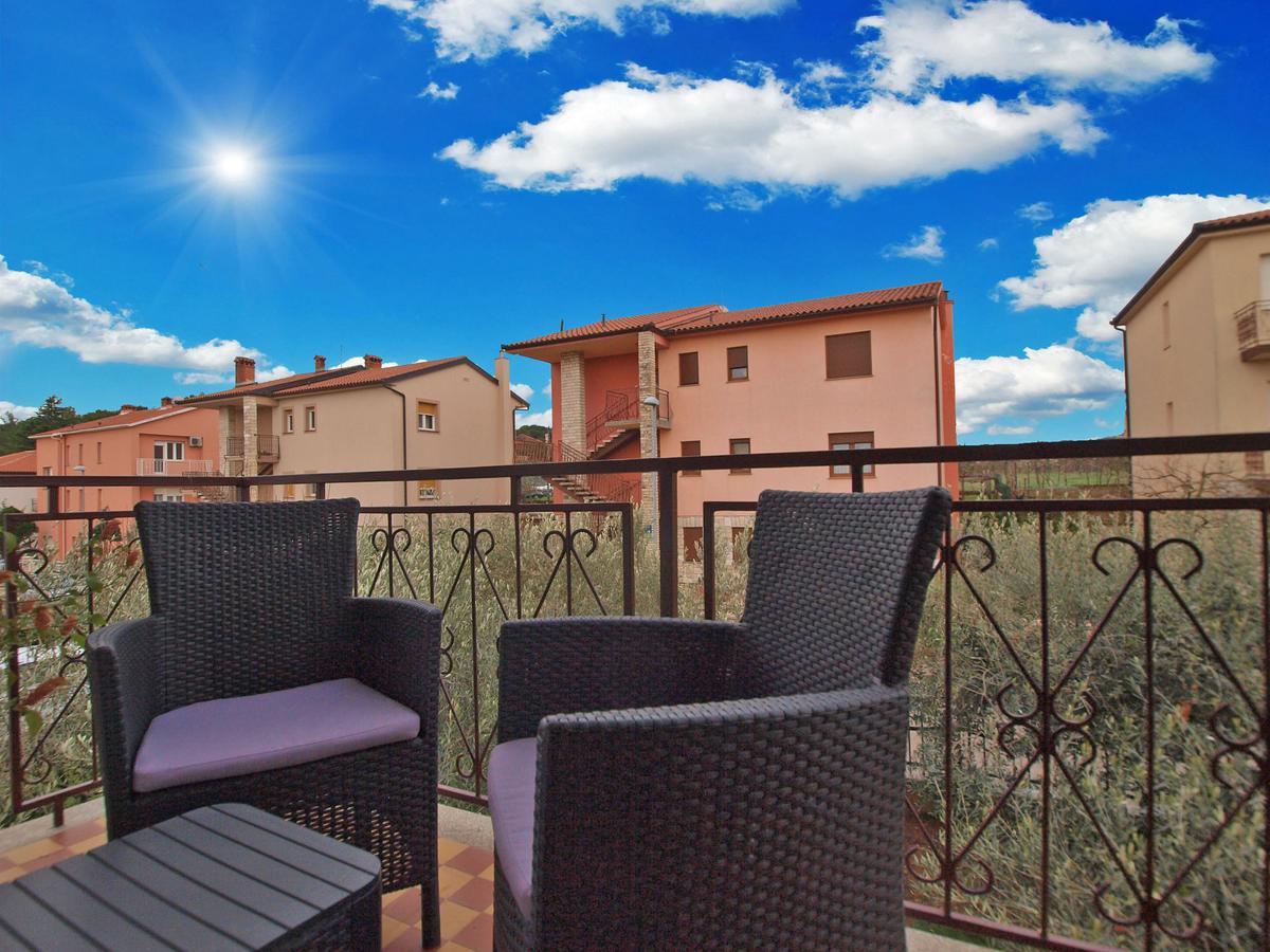Apartment Luciano 1540 Pula Bagian luar foto