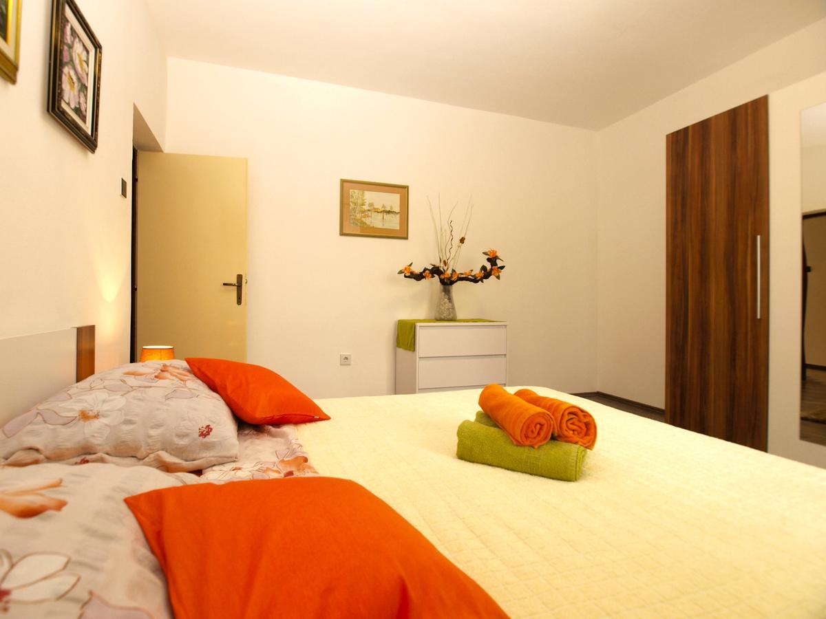 Apartment Luciano 1540 Pula Bagian luar foto