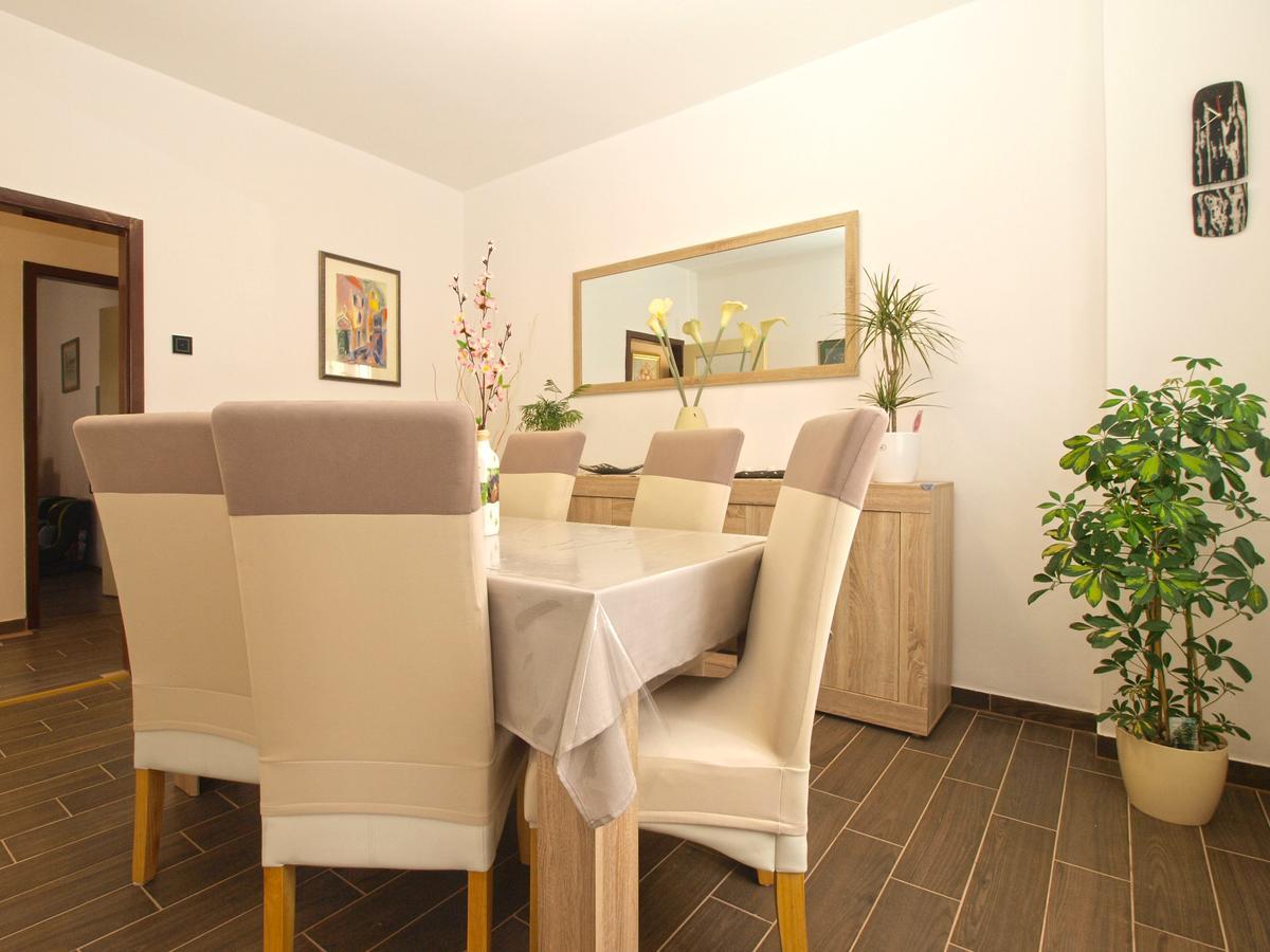 Apartment Luciano 1540 Pula Bagian luar foto
